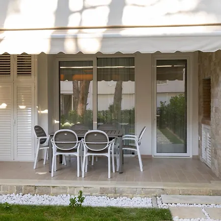 Olive Bay Near Melia * Plazhi San Pietro
